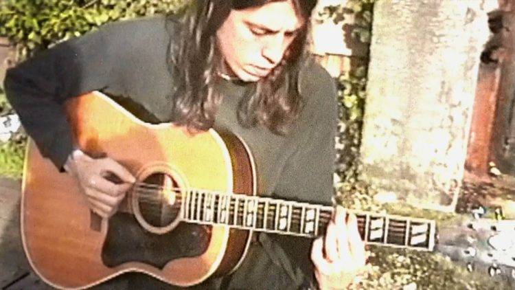 Dave Grohl, January 1996. Screenshot of video by Barrett Jones