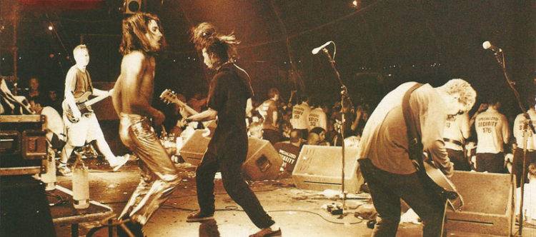 Foo Fighters (and Dancing Tony) during their historic Reading 1995 set. Photo: Lisa Johnson